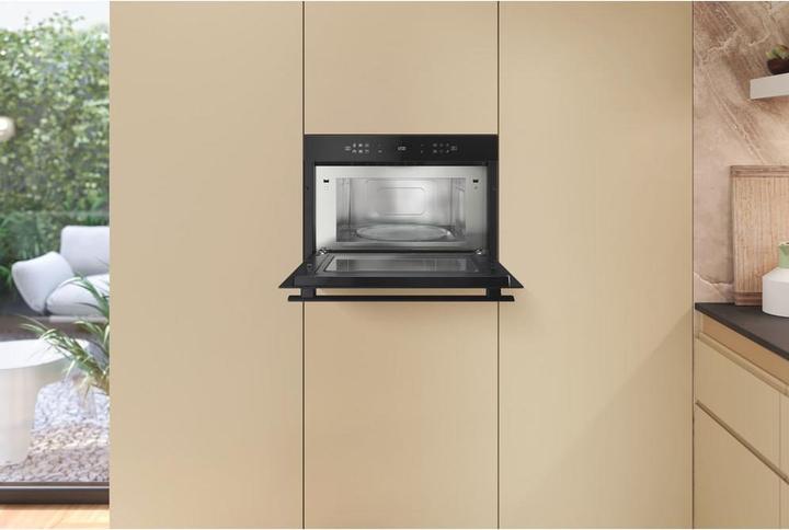 Actual product image Whirlpool AMW 6440 FB (31 l)