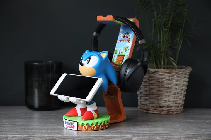 Actual product image Exquisite Gaming Sonic Deluxe Cable Guy + Headset Holder (PS5)