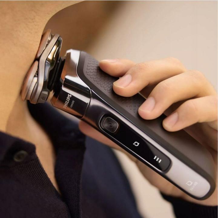 Actual product image Philips Shaver Series i9000 (X9002/10)