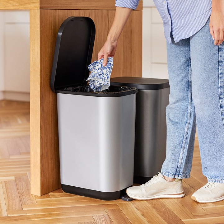 Actual product image Rotho Pedal bin (35 l)