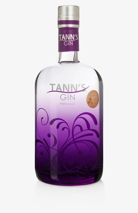 Actual product image Campeny Tann's Gin (1 x 70 cl)