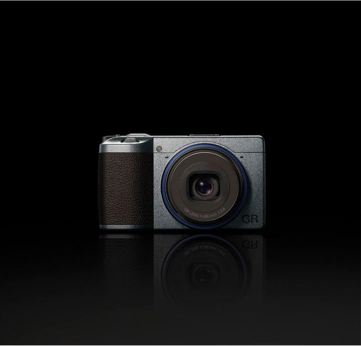 Actual product image RICOH GR IIIx Urban Edition (26 mm, 24.24 Mpx, APS-C / DX)