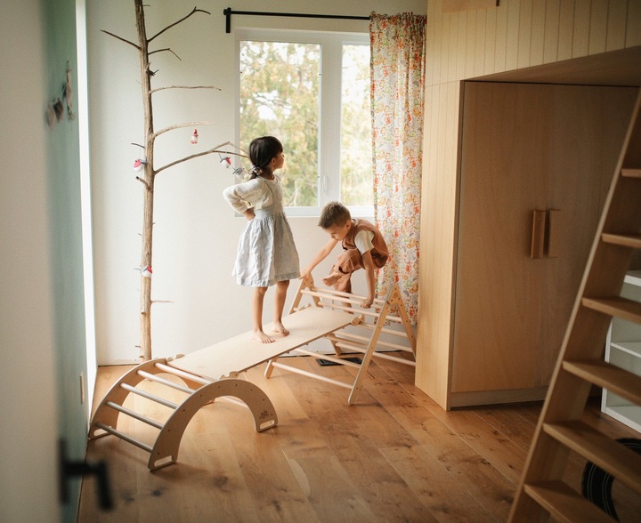 Actual product image Kinderfeets Pikler Swing and Climbing Arch