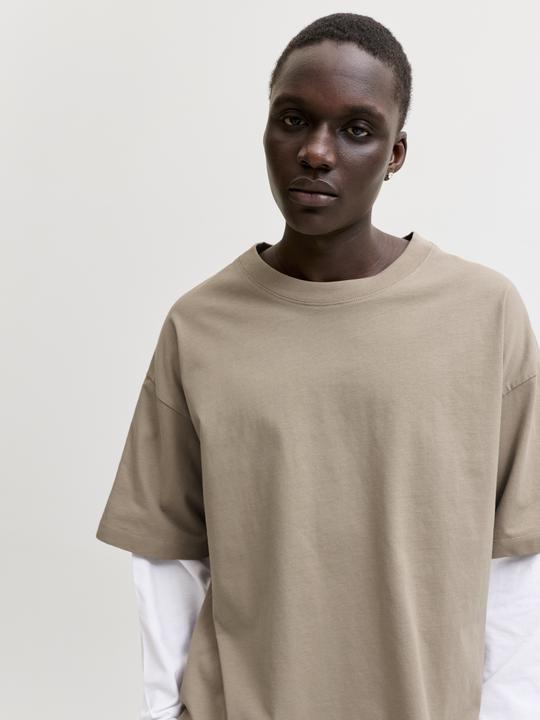 Produktbild Jack & Jones Jcobiarritz Doublelayer Tee Ls Styd Ss26 (M)