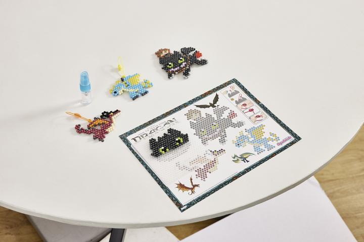 Actual product image Epoch Aquabeads Dragons Keychains Set