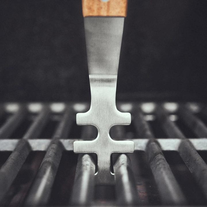 Actual product image Burnhard Acacia wood barbecue cutlery