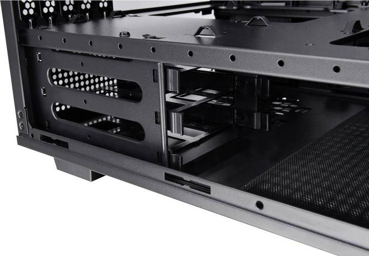 Produktbild Thermaltake Divider 200 TG Black (mATX)