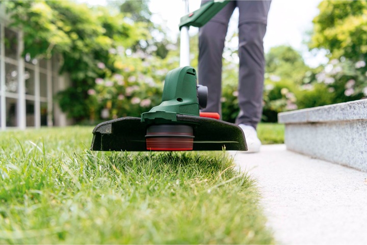 Actual product image Bosch Home & Garden Universal GrassCut (Trim line)