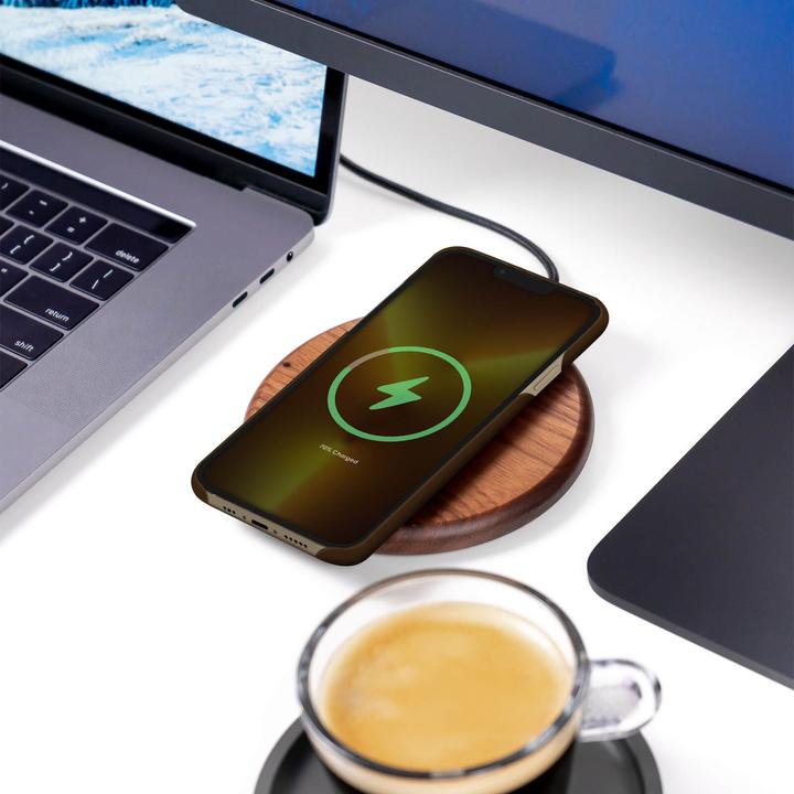 Image du produit iDeal Of Sweden Couverture rigide Designer Marron intense (Apple iPhone 13 Pro)