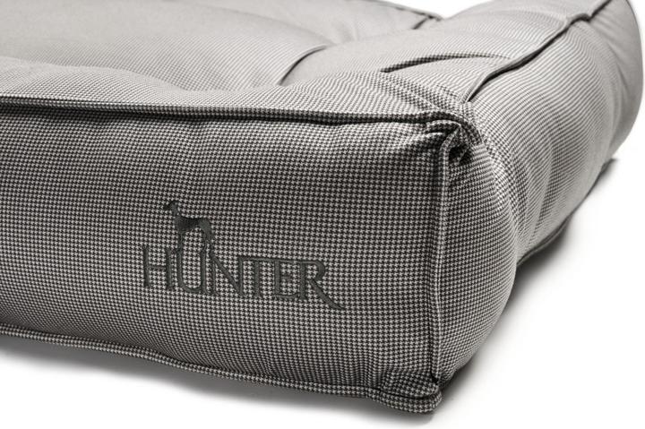 Actual product image Hunter Dog cushion Lancaster cotton quilted (Dog)