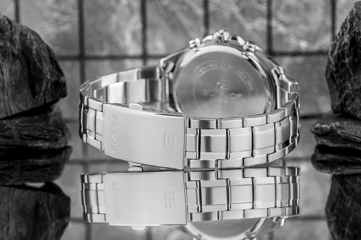 Produktbild Casio Edifice - EFV-580D-1AVUEF (Chronograph, 44 mm)