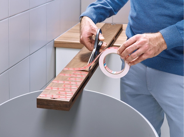 Produktbild tesa Powerbond doppelseitiges Montageband für Fliesen & Metall (19 mm)