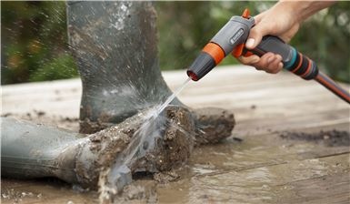Actual product image Gardena Premium Cleaning Syringe