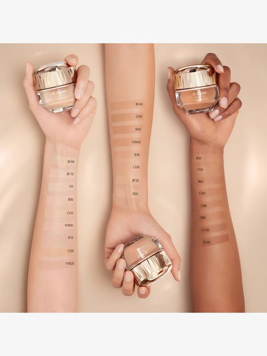 Actual product image Clé De Peau The Foundation B20 (B20 - Light Medium Beige)