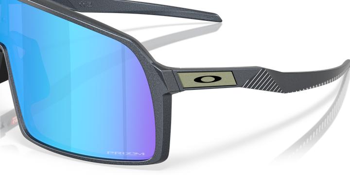 Immagine prodotto Oakley Sutro (Acciaio blu, Blu acciaio, Zaffiri Prizmari, Zaffiro Prizmato)