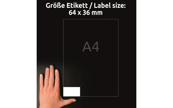 Actual product image Avery Universal labels