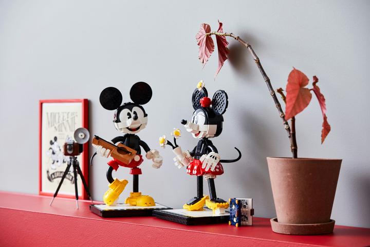 Image du produit LEGO Mickey Mouse et Minnie Mouse (43179, LEGO Disney, LEGO difficiles à trouver)