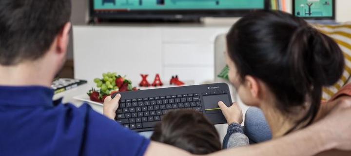 Actual product image Logitech K400 Plus (NL, Wireless)