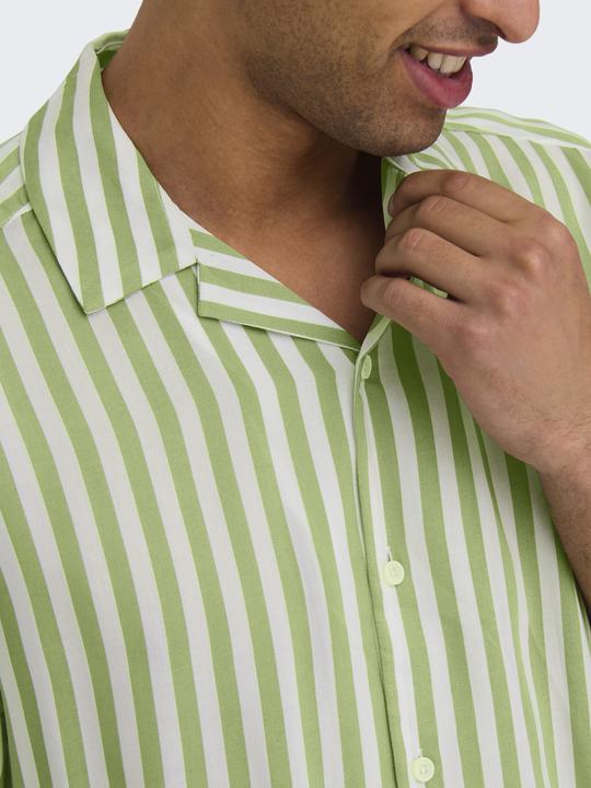 Produktbild Only & Sons Gestreiftes Kurzarmhemd (S)