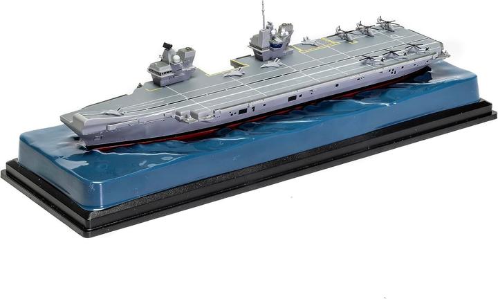 Actual product image Hornby Queen Elizabeth Class Carrier 1 1250 scale