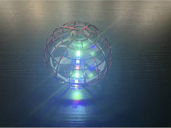 Actual product image Fun trading MacFly - The flying ball with light effect
