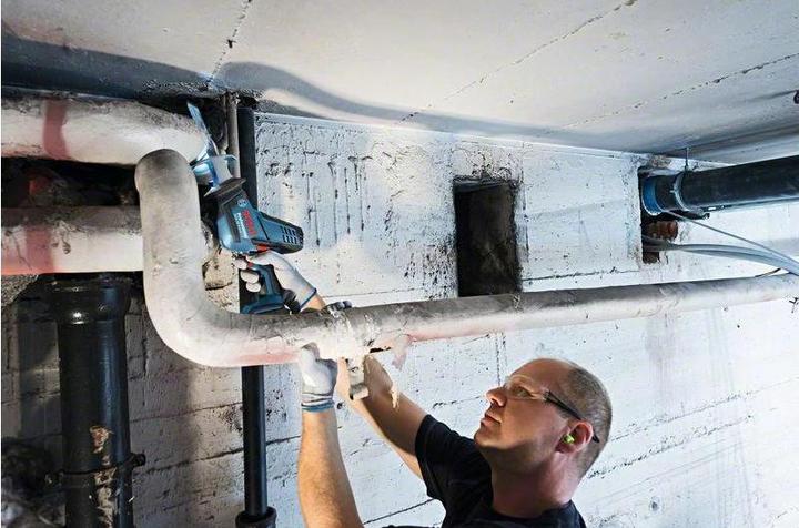 Produktbild Bosch Professional GSA 18V-LI C