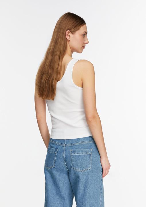 Produktbild Comma Feines Ripp-Tanktop mit rundem Halsausschnitt (42)