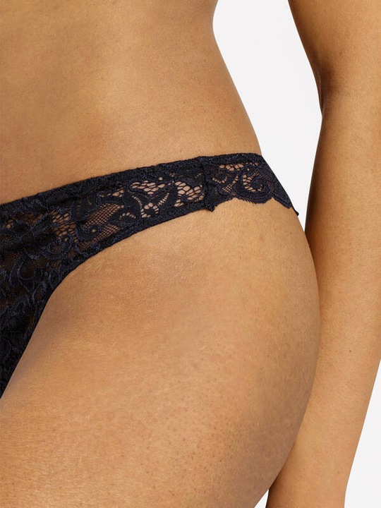 Actual product image Hanro Moments String (M)