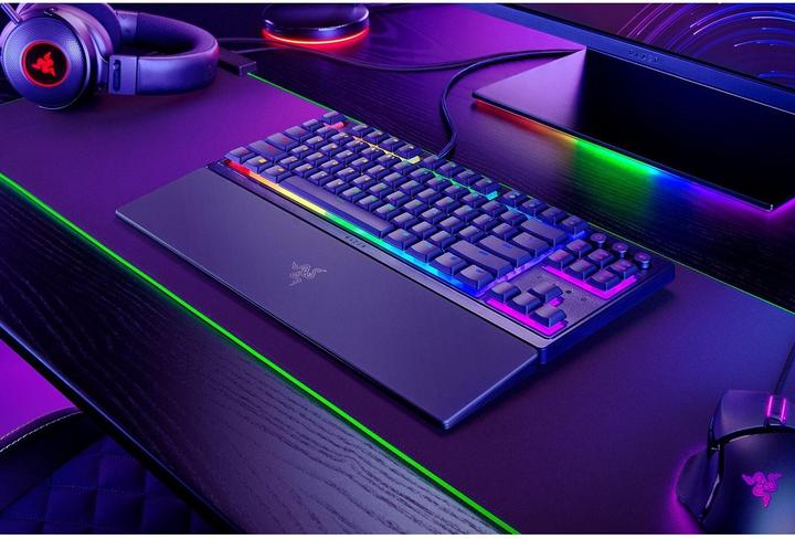 Actual product image Razer Ornata V3 TKL (DE, Cable)
