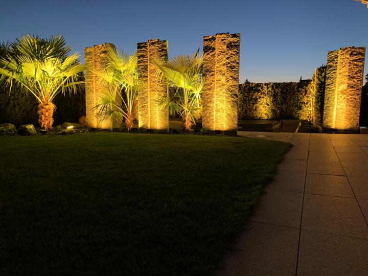 Actual product image Milight Zigbee 3.0 Wireless Smart LED Garden Spot 6W (550 lm, IP66)