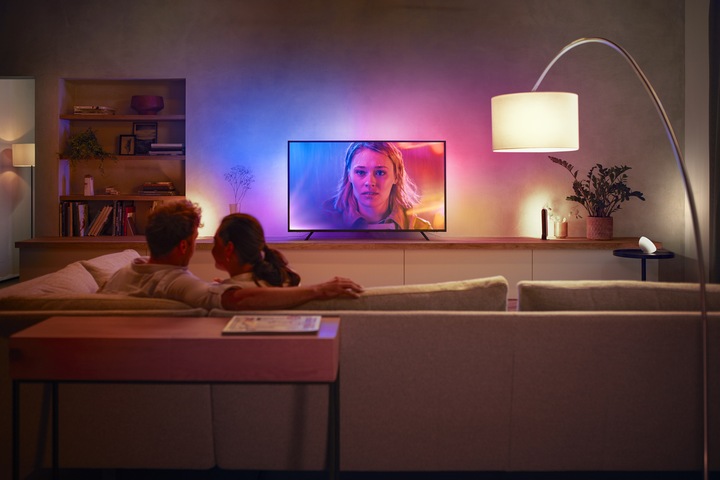 Actual product image Philips Hue Play Gradient Lightstrip 55" (RGBW, 216.50 cm, Indoor)