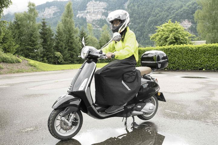 Immagine prodotto Walser Protezione dall'umidità per i piloti di scooter e ciclomotori protezione universale per le gambe