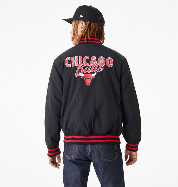 Produktbild New Era College Bomber Jacke - Chicago Bulls - XL (XL)