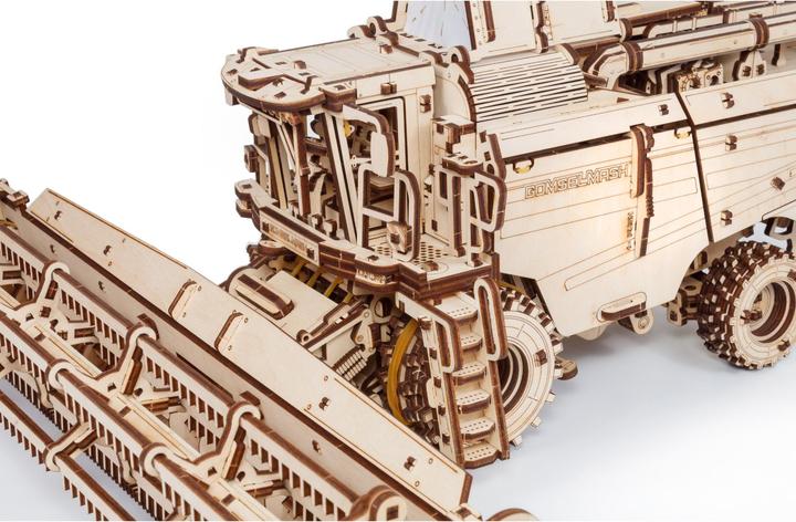 Image du produit Eco Wood Art Moissonneuse-batteuse GH800 - Kit de construction en bois 3D