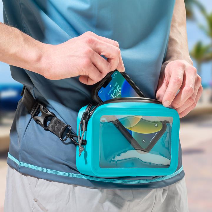 Actual product image Nite Ize RunOff™ Waterproof Hip Pack Blue