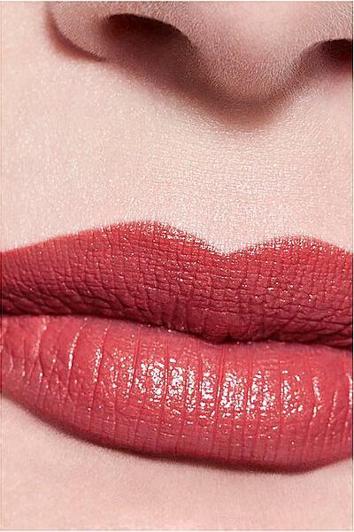 Image du produit Chanel Rouge Allure L'Extrait No 818 (818)