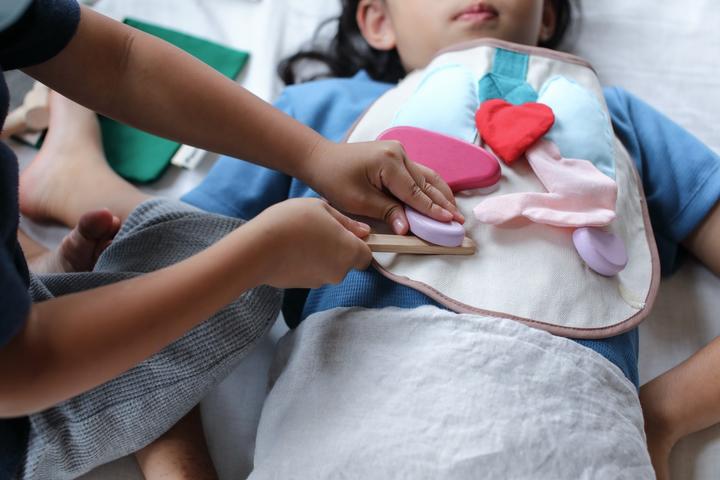 Produktbild Plantoys Chirurgen-Spielset