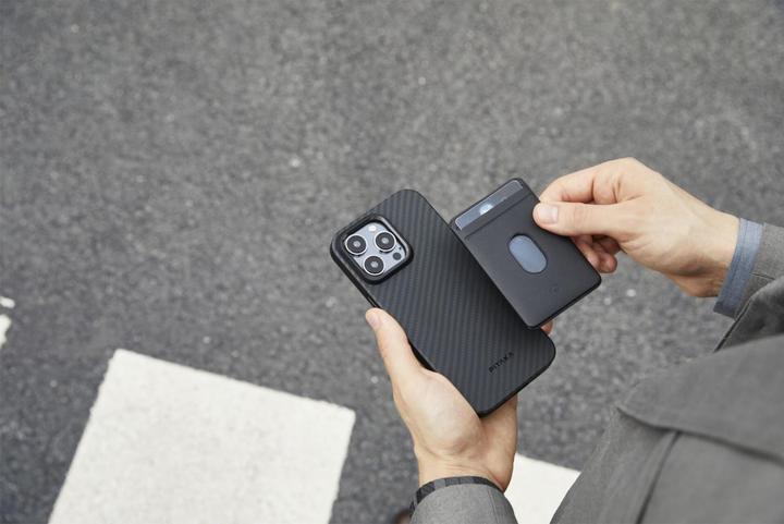 Immagine prodotto Pitaka Custodia MagEZ Pro per iP 15 Pro Max (Nero/Grigio Twill) 1500D (Apple iPhone 15 Plus)