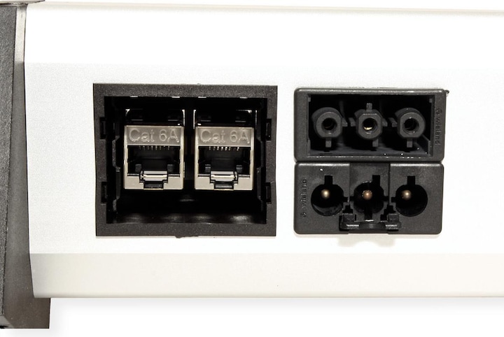 Produktbild Bachmann Tisch-Steckdosenleiste 3 Schutzkontaktsteckdosen schwarz. 2 CAT5e RJ45 Buchse/BuchseStromeingang: GS (3 x, CEE 7/4)