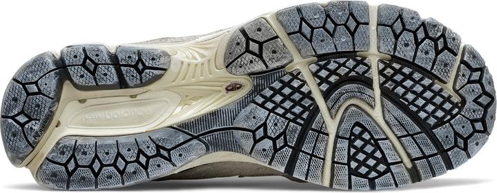 Produktbild New Balance M2002RDA (42.5)