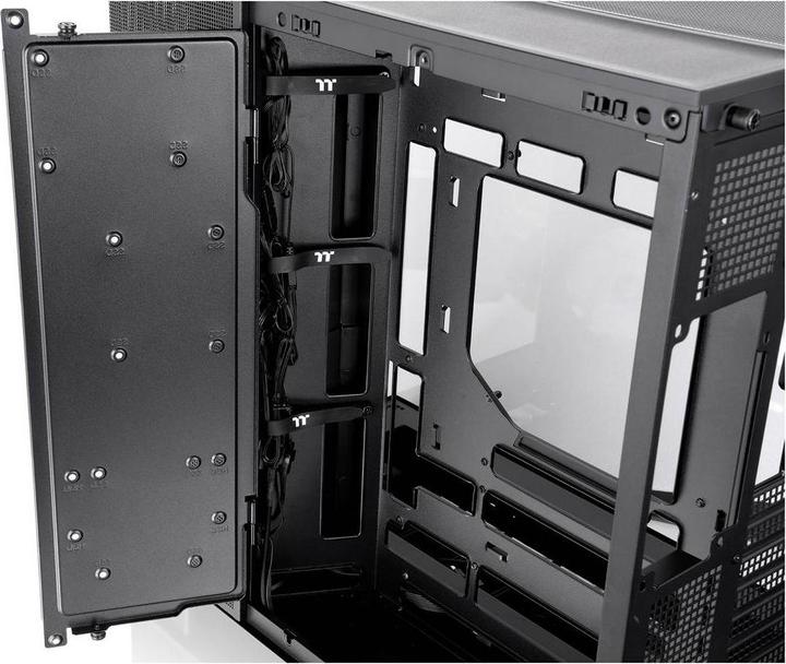 Actual product image Thermaltake View 380 XL TG ARGB (ATX, mATX, Mini-ITX)