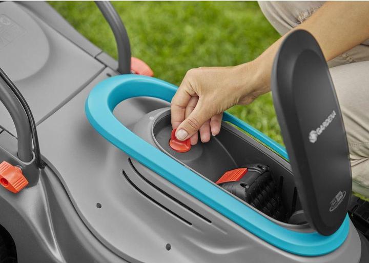 Actual product image Gardena PowerMax P4A Ready-To-Use Set (Rechargeable battery operated)