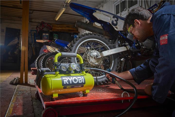 Actual product image Ryobi R18AC-0 (3.80 l, 8.30 bar)