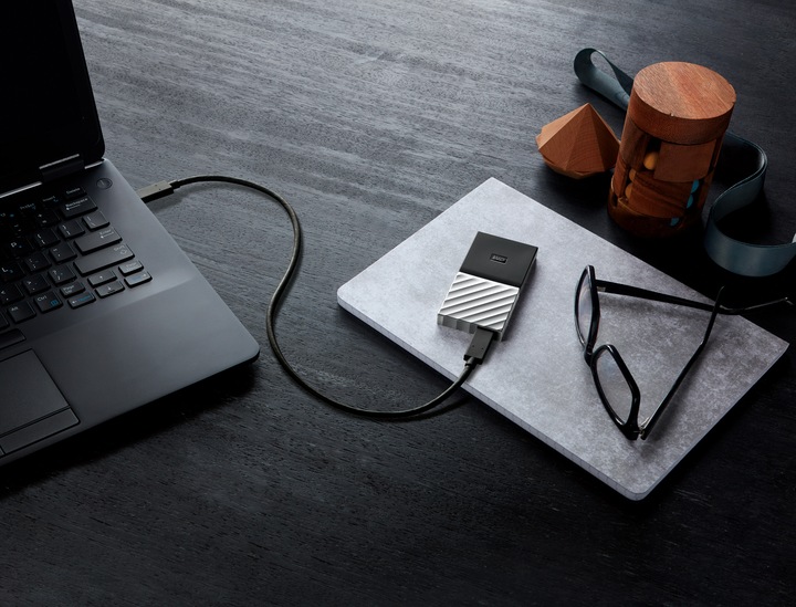 Actual product image WD My Passport SSD *2017* (256 GB)
