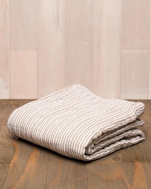 Actual product image little unicorn Cotton Muslin Quilt (120 x 120 cm)