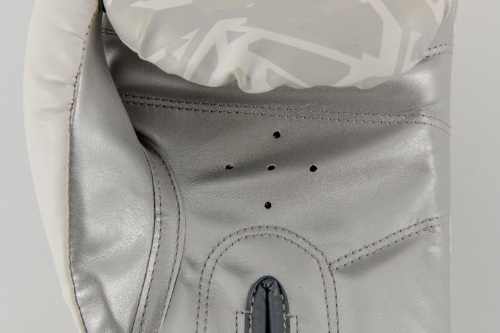 Produktbild UFC Octagon Camo Boxing Gloves (12 OZ)