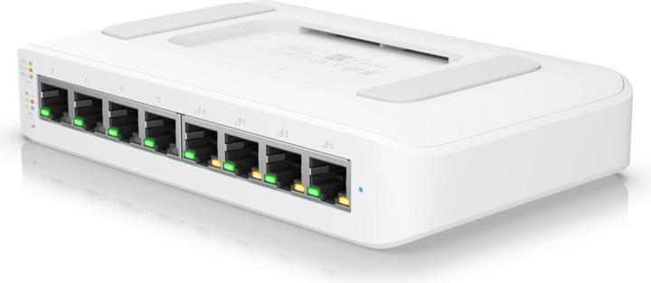 Actual product image Ubiquiti Lite 8 PoE (8 ports)
