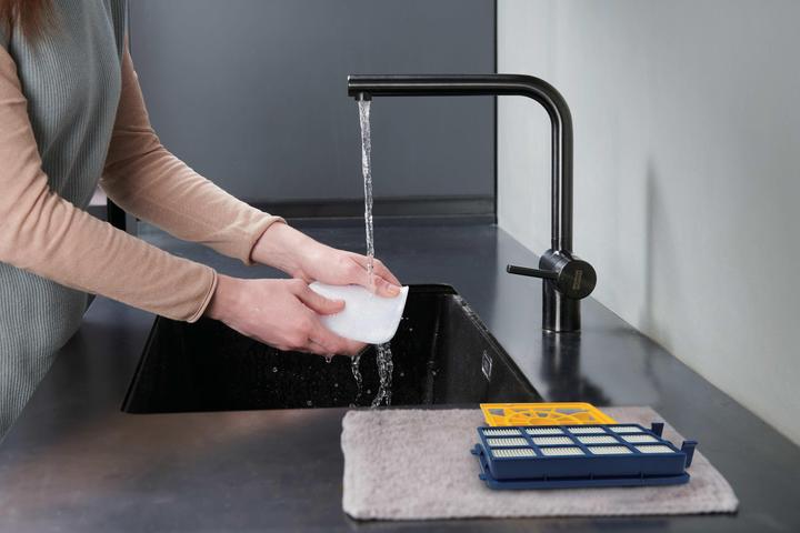 Actual product image Hoover HE210P 011