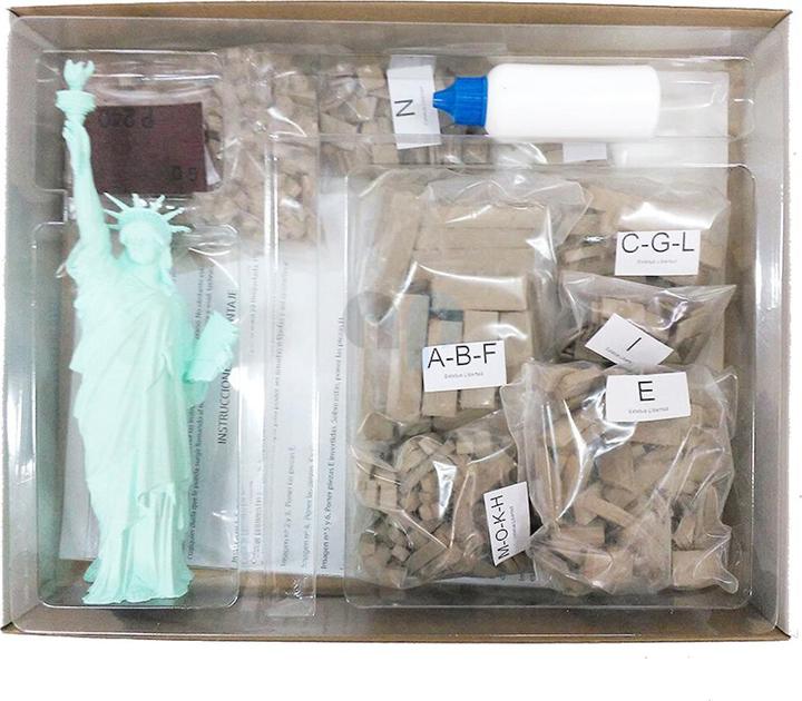 Immagine prodotto Block Cuit. Kit modello 3D in ceramica - Statua della Libertà New York (11,5 x 39 x 11,5 cm)