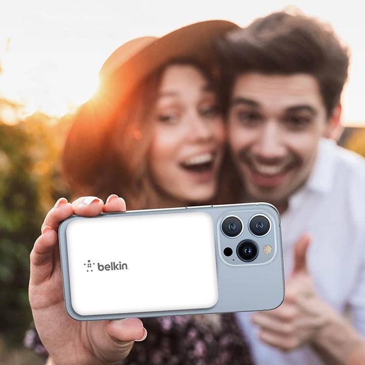 Actual product image Belkin BoostCharge (2500 mAh, 7.50 W, 9.25 Wh)